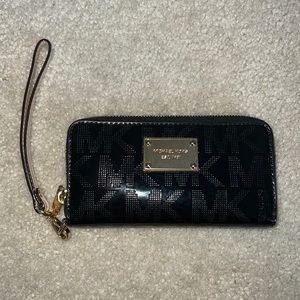 Micheal Kors wallet